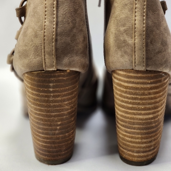 Guess Taupe Ankle Bootieswith Open Toe - Picture 8 of 12
